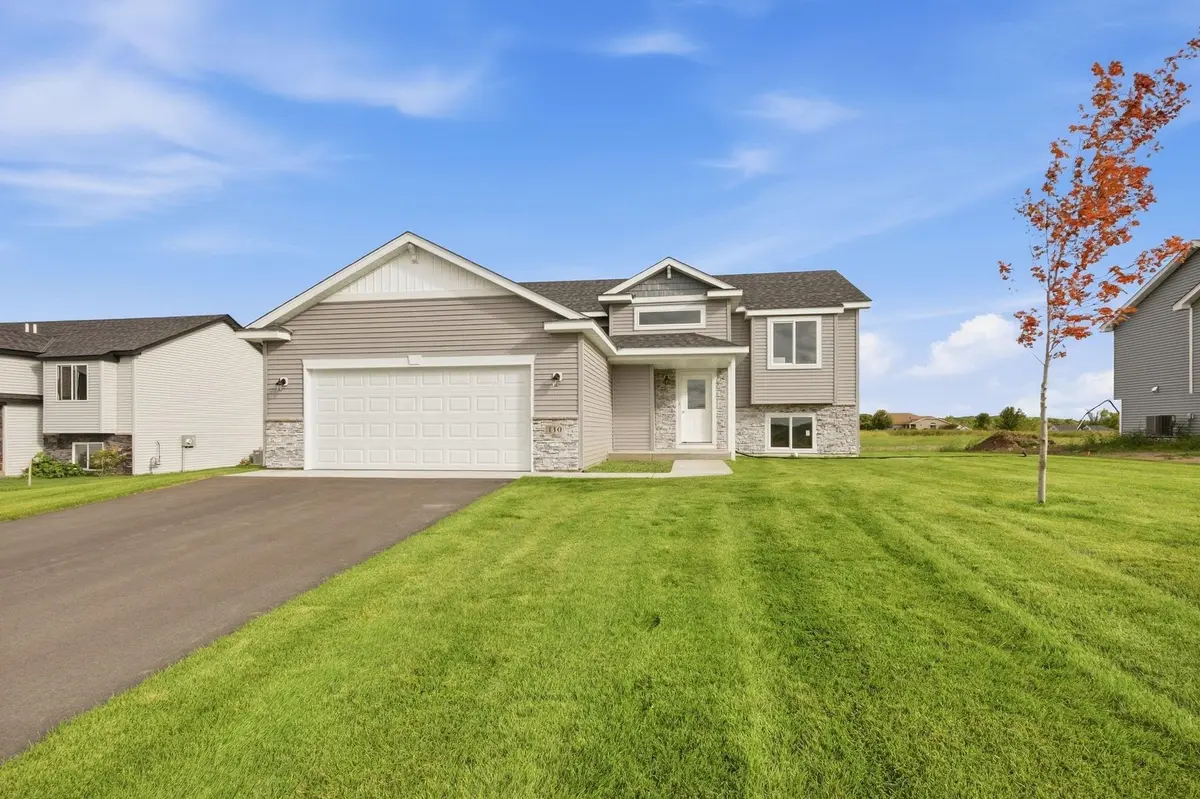 110 Woolgrass WAY, Avon, MN 56310