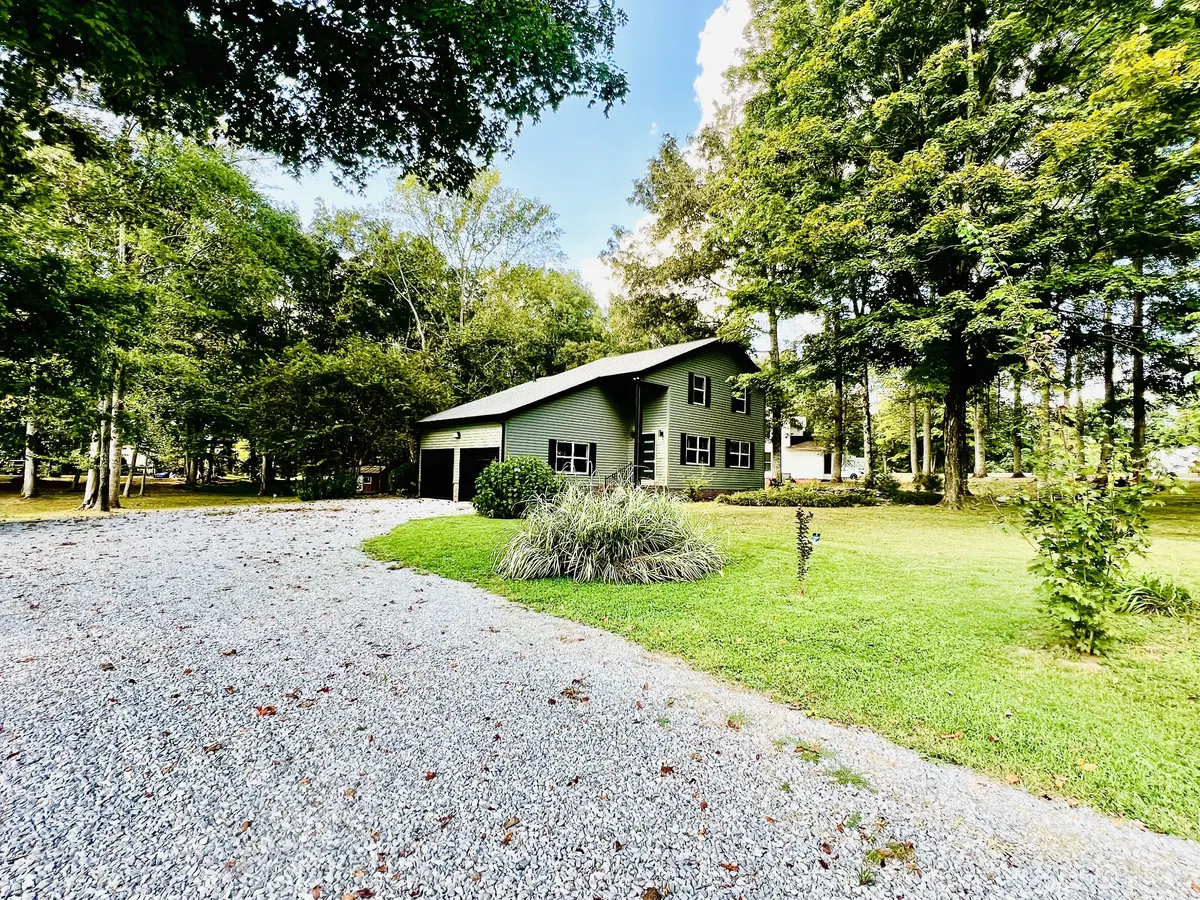 105 Jill Dr, Lawrenceburg, TN 38464