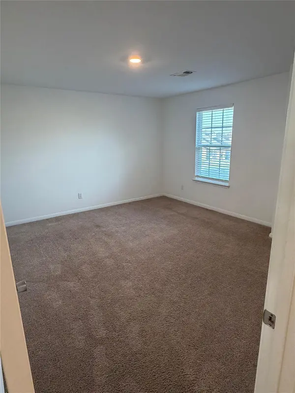 18401 Quiet Range DR, Elgin, TX 78621
