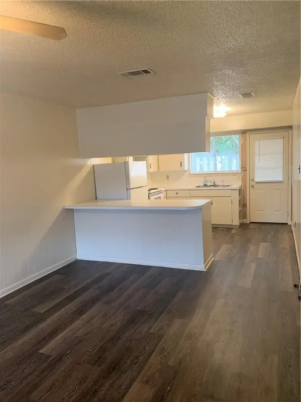 908 Emile ST #10, Bastrop, TX 78602