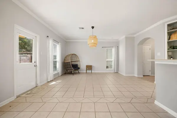 8909 Mountain Shadows CV #B, Austin, TX 78735