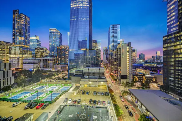 360 Nueces ST #1301, Austin, TX 78701