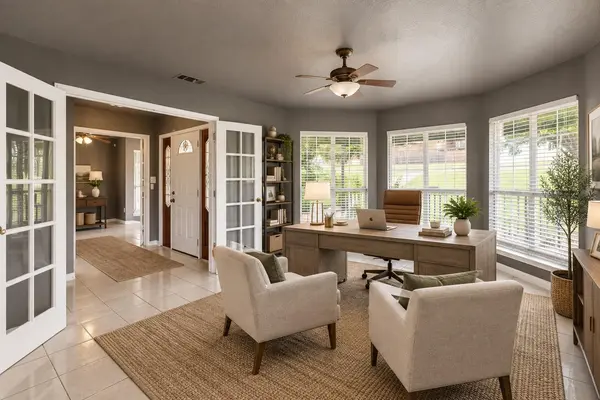 115 Clarks Grove LN, Hutto, TX 78634