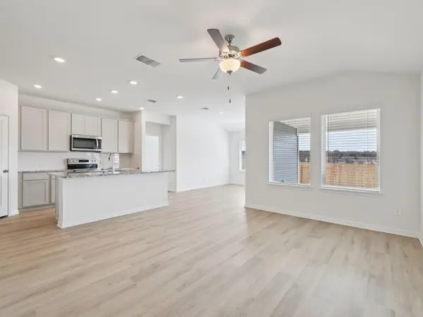 434 Boondoggle RDG, Cedar Creek, TX 78612