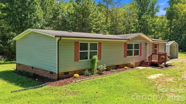 4782 29th Street DR NE, Hickory, NC 28601