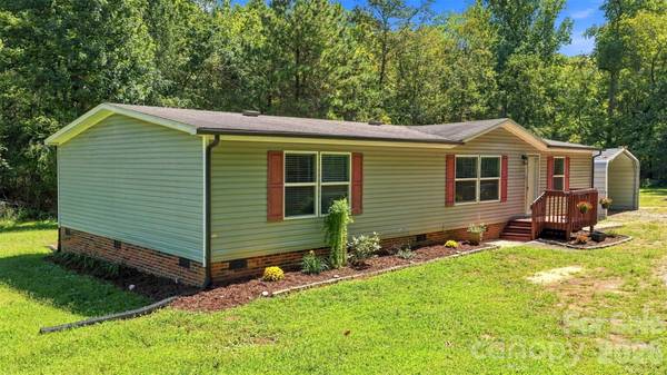 4782 29th Street DR NE, Hickory, NC 28601