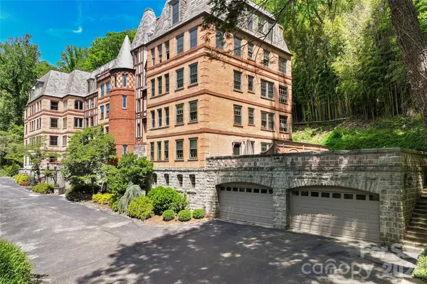 185 Macon AVE #A2, Asheville, NC 28804