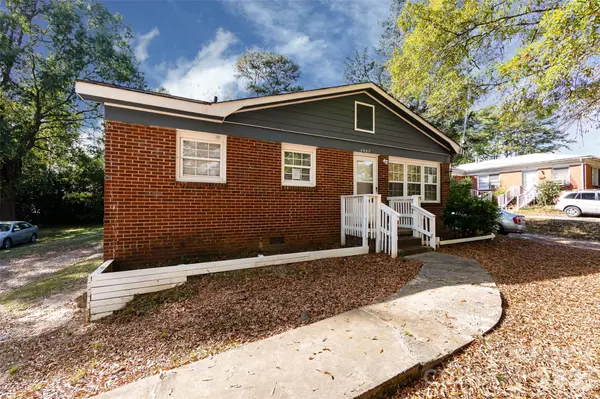 3427 Meredith AVE, Charlotte, NC 28208