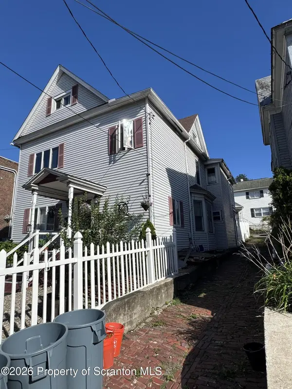 1105 Cedar AVE, Scranton, PA 18505