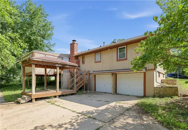 9816 Bellaire ST, Kansas City, MO 64134