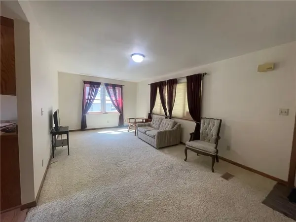 321 N 2nd ST, Chetopa, KS 67336