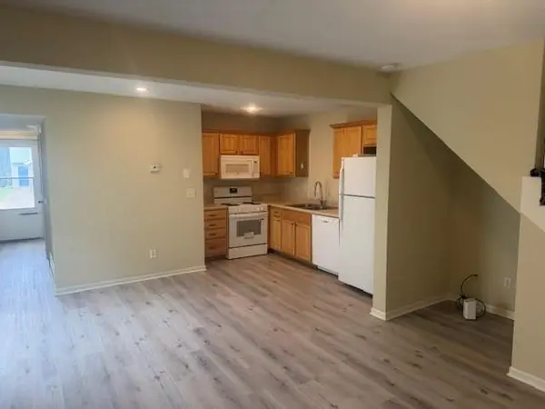 18506 E 3rd Street CT, Independence, MO 64056