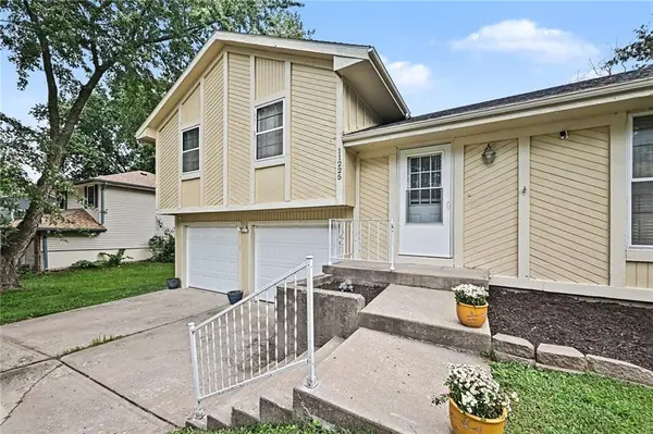11225 N Tracy AVE, Kansas City, MO 64155