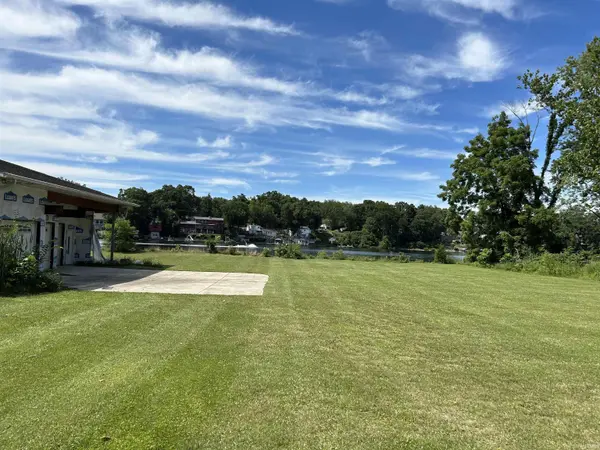 10225 Vistula RD, Osceola, IN 46561