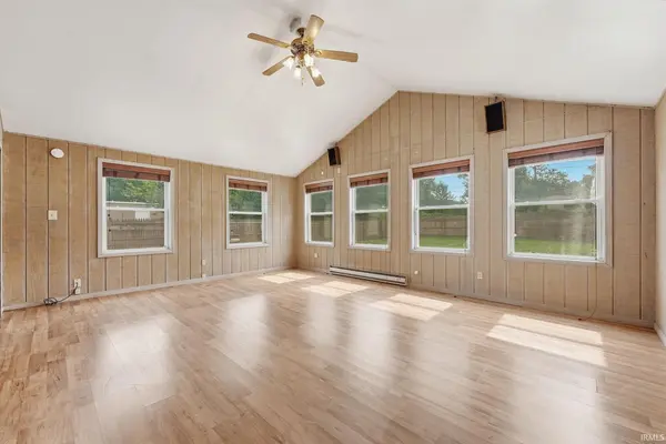 3720 Chestnut ST, Fort Wayne, IN 46803-2804