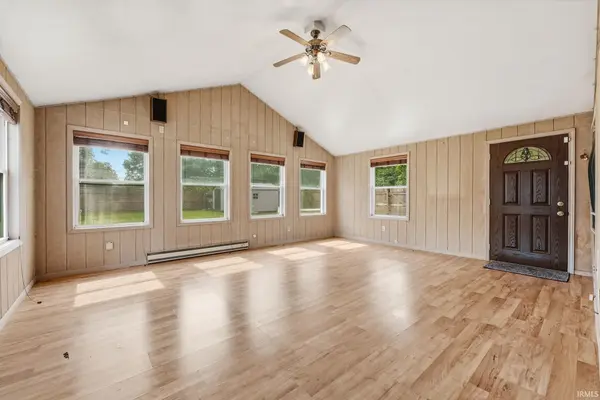 3720 Chestnut ST, Fort Wayne, IN 46803-2804
