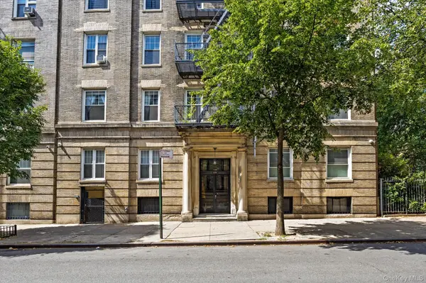 35-16 82nd ST #32, Jackson Heights, NY 11372