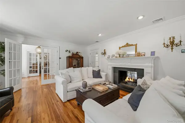 36 Rockford DR, West Nyack, NY 10994