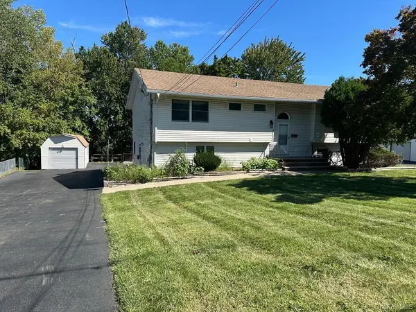 83 Lester DR, Tappan, NY 10983