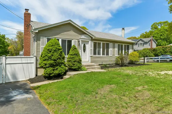 37 Harper ST, Patchogue, NY 11772