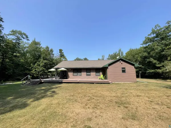 84830 Old San Rd, Bayfield, WI 54814