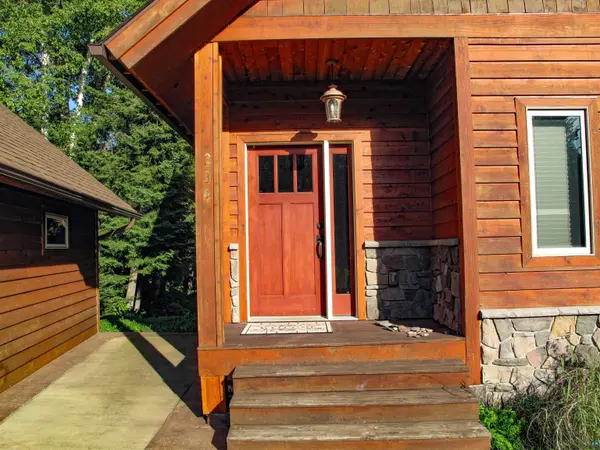 234 10th Ave W, Grand Marais, MN 55604