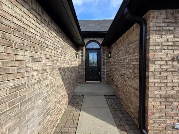 6694 E County Road 900 RD N, Brownsburg, IN 46112