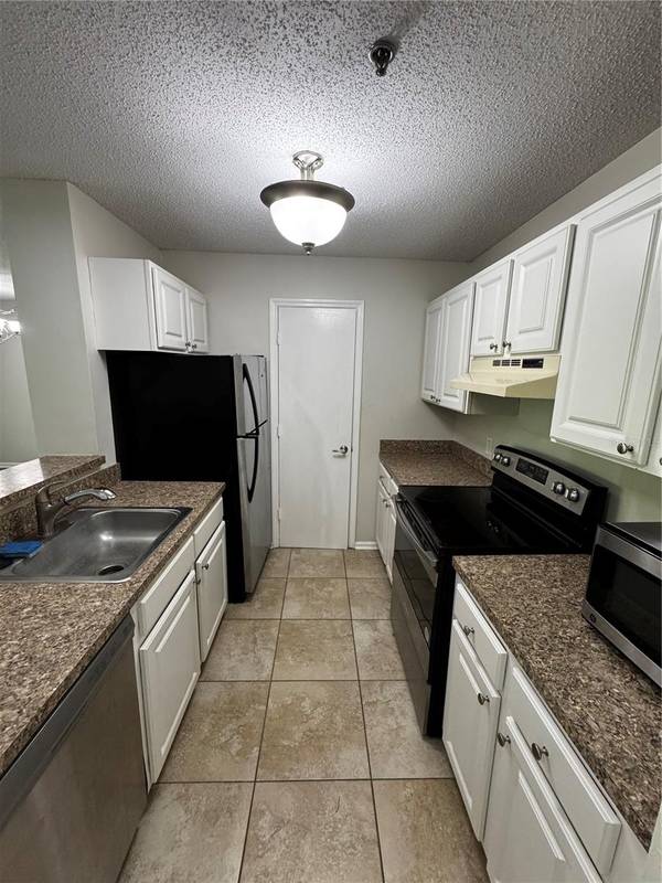 11901 4TH ST N #2202, St Petersburg, FL 33716