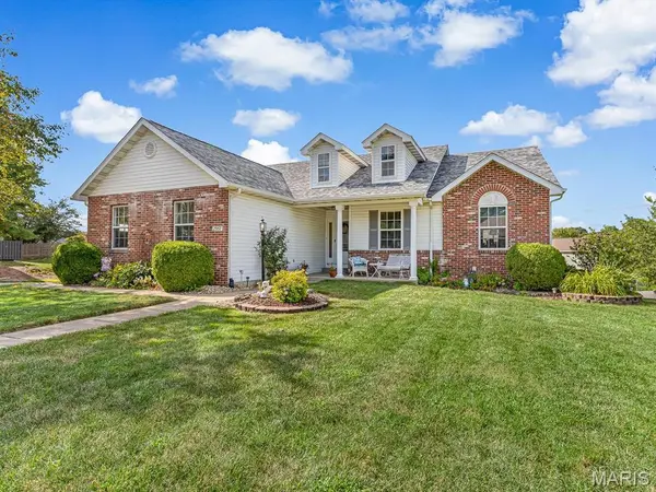 2557 Spyglass CT, Edwardsville, IL 62025