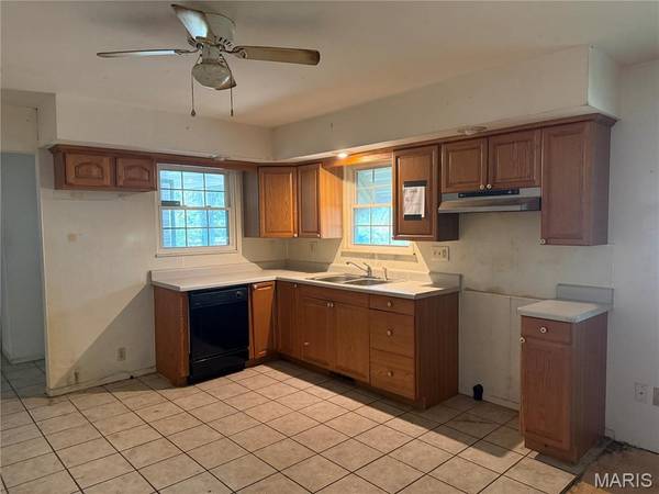 507 Crestview ST, Cuba, MO 65453