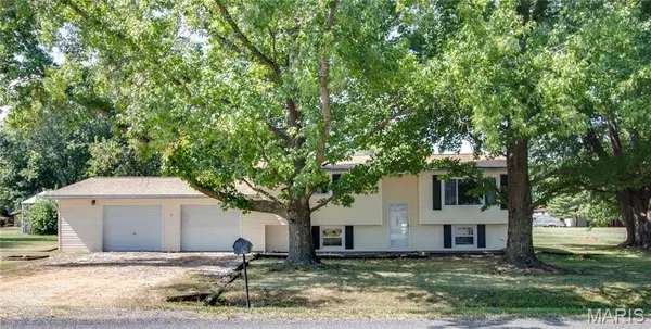 23309 Glenda AVE, Jerseyville, IL 62052