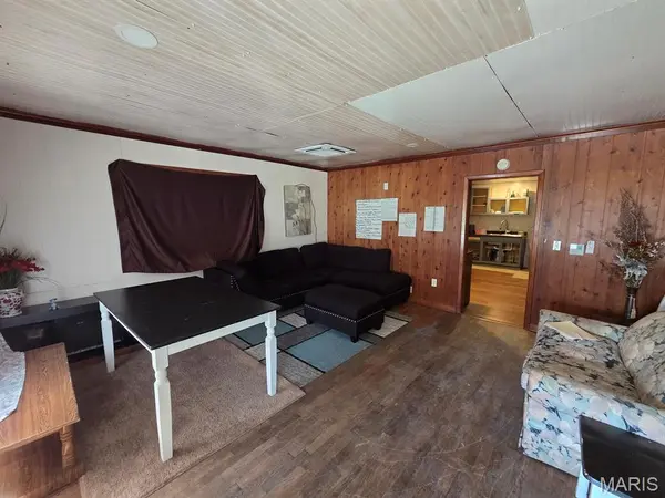 202 W Canton ST, Lewistown, MO 63452