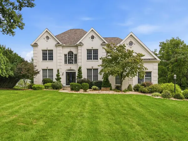 1805 Hassam RD, Coraopolis, PA 15108