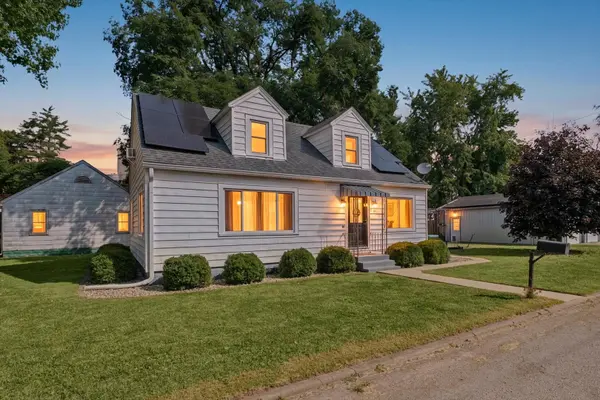 307 W GREEN ST, Newman, IL 61942