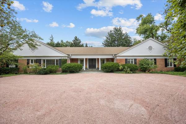 64 Locust RD, Winnetka, IL 60093