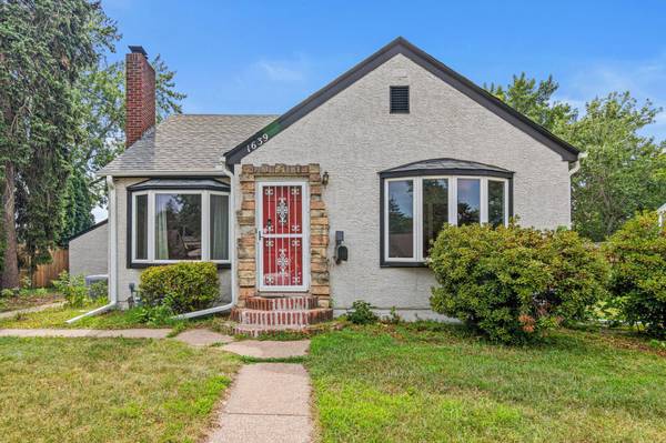 1639 Chamber ST, Saint Paul, MN 55106