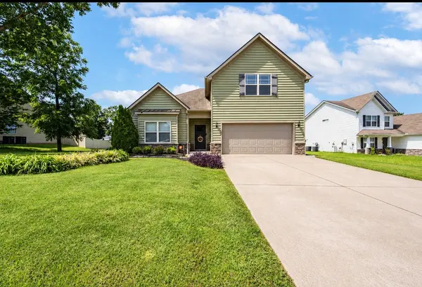 813 Silverhill Dr, Murfreesboro, TN 37129