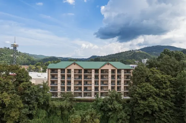 120 Bon Air Dr #2042, Gatlinburg, TN 37738