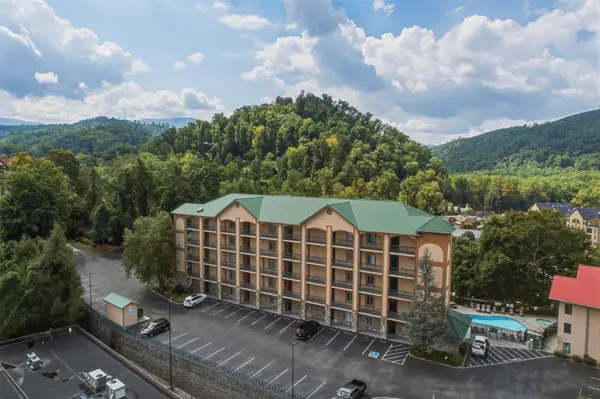 120 Bon Air Dr #2042, Gatlinburg, TN 37738