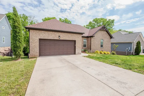 813 Tanager Pl, Lebanon, TN 37087