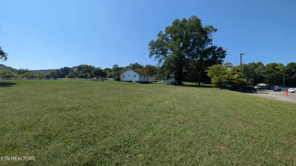 1933 Mountain Rd, Andersonville, TN 37705