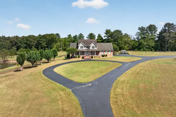 346 Parkway Rd, Tullahoma, TN 37388