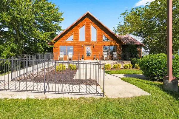 2777 Highway 31 #W, White House, TN 37188