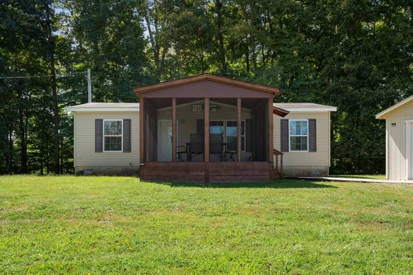 552 Beaver Ln, Gainesboro, TN 38562