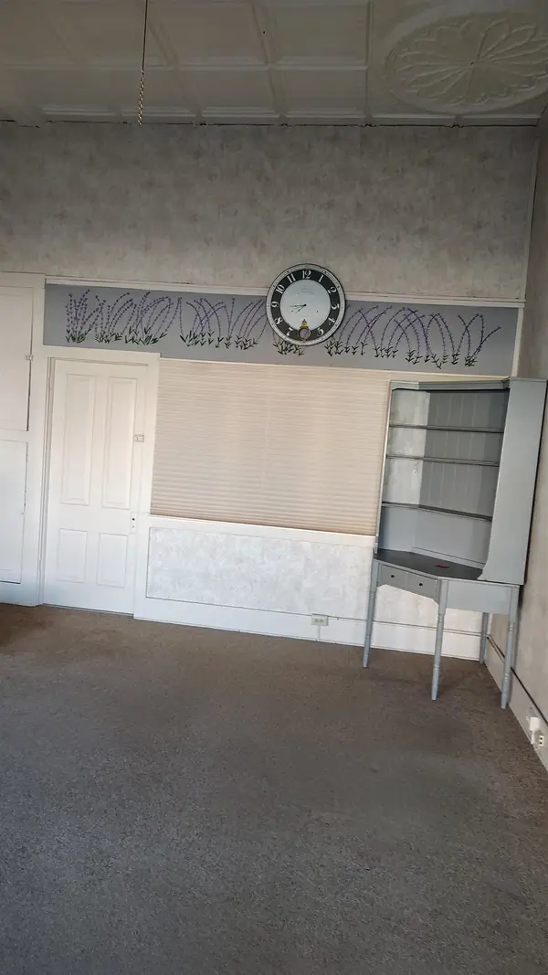 139 W Lincoln Ave, Lincoln, KS 67455