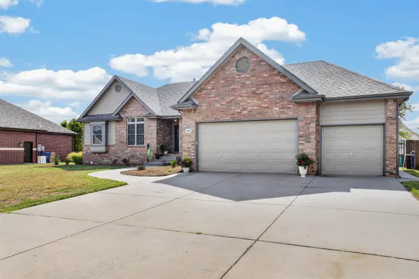 1601 E Fallbrook, Park City, KS 67147