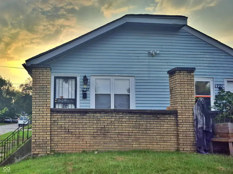 1727 N Tacoma AVE, Indianapolis, IN 46218
