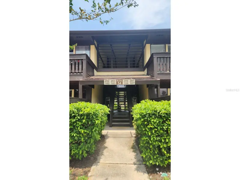 54 CLUB HOUSE DR #103, Palm Coast, FL 32137