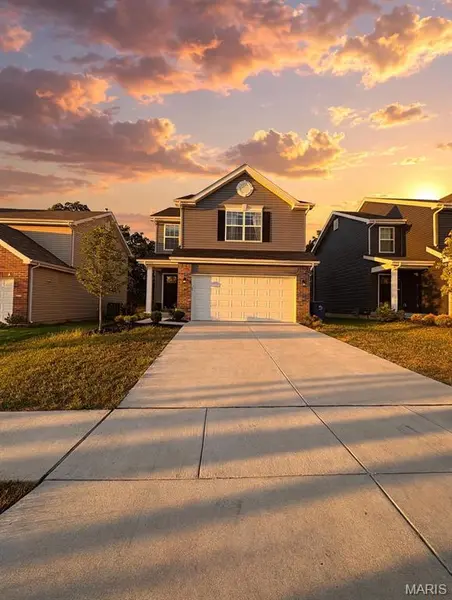 157 Day Lily LN, Wentzville, MO 63385