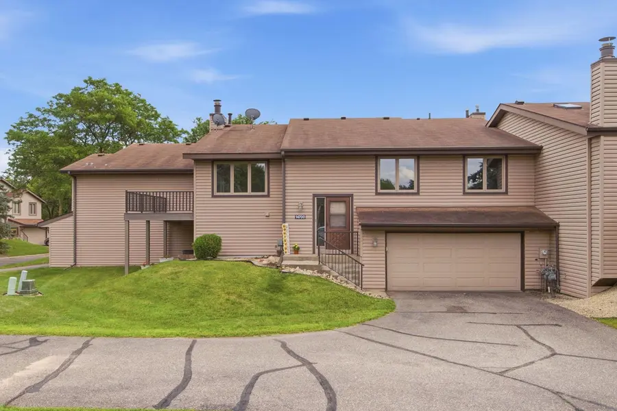 14700 Embry PATH, Apple Valley, MN 55124